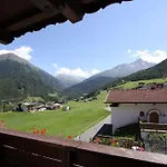 Gæstehus Haus Montjola 3*
