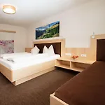 Haus Montjola Gæstehus Sölden