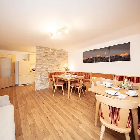 Haus Montjola Guest house
