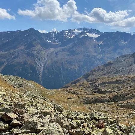 Haus Montjola 3* Sölden