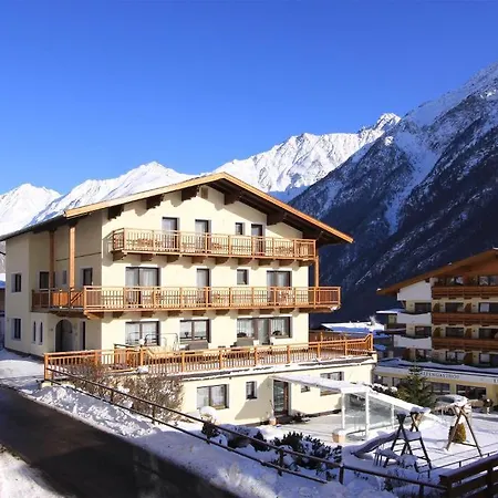 Haus Montjola 3* Sölden
