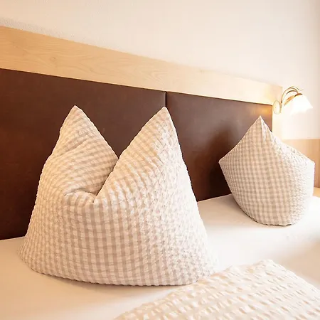 Haus Montjola ゲストハウス ゼルデン